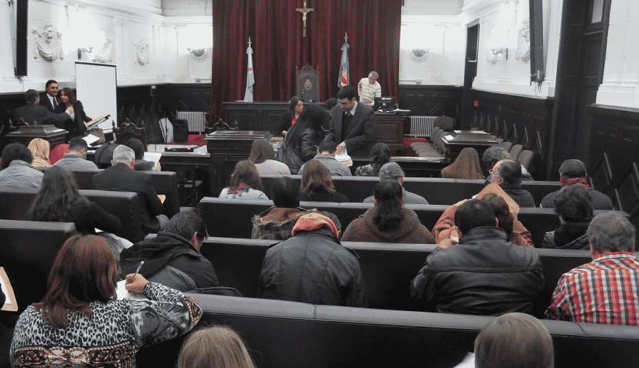 Estaba acusada de usurpar una casa y balear al dueño, pero quedó libre