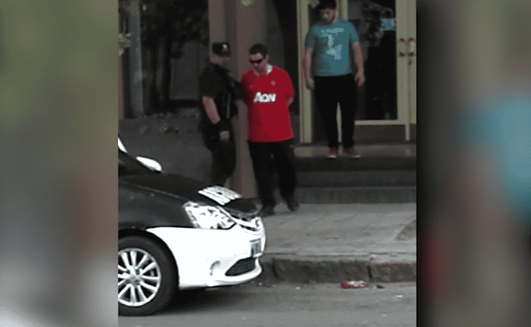 Profesor acusado de abuso