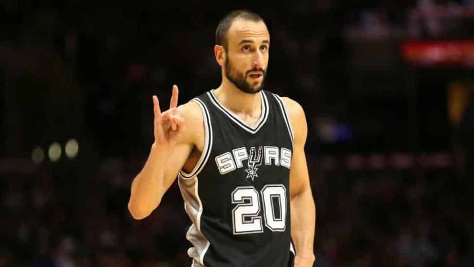 Manu comenzó con un gran triunfo su 15º temporada en la NBA