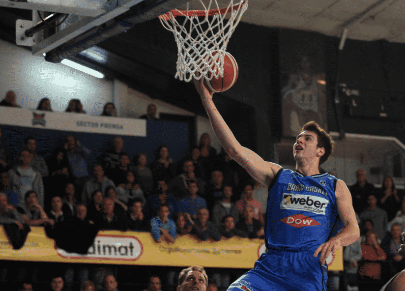 Bahía Basket no pudo con el campeón