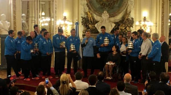 Los campeones de la Davis con Macri