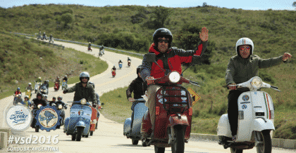 Con una vespa a Córdoba