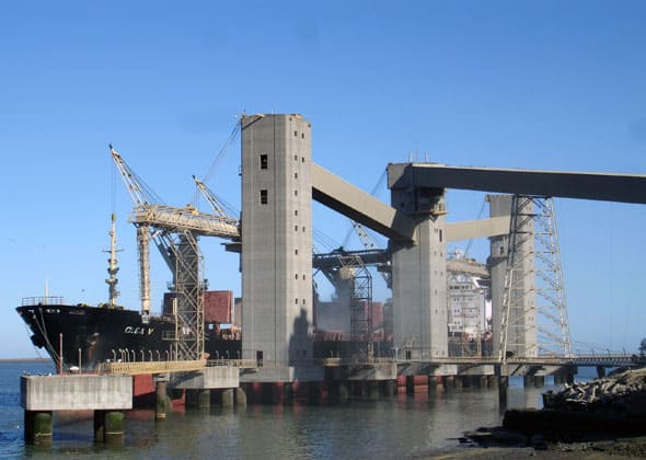 Primera exportación de gas natural licuado desde el puerto de Bahía Blanca