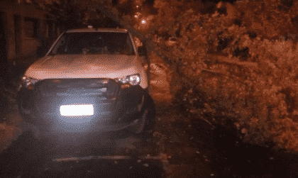 Temporal nocturno: a una vecina se le voló el techo