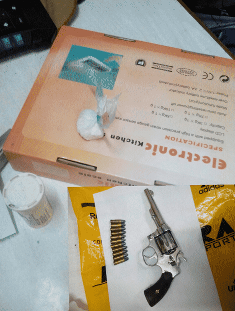 Detenido con arma, drogas y municiones