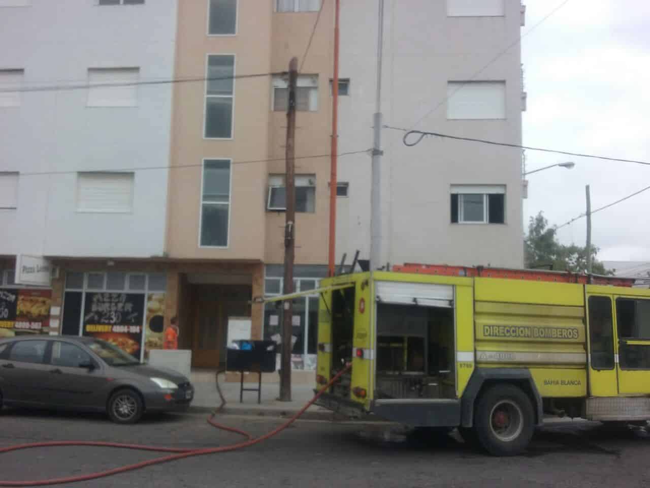Fuego y miedo en un edificio