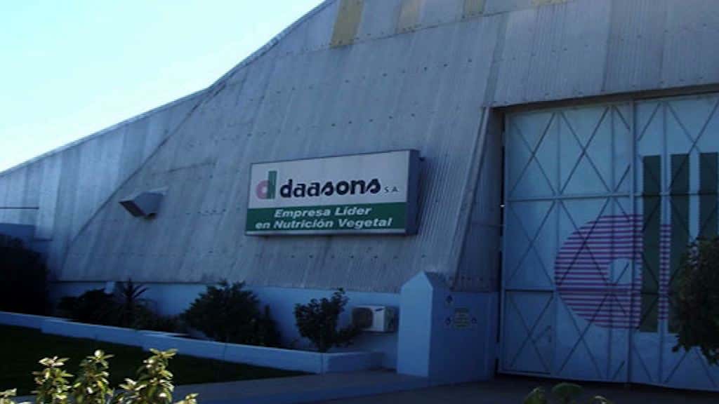 Otra vez el mal olor: infraccionaron a una empresa de fertilizantes