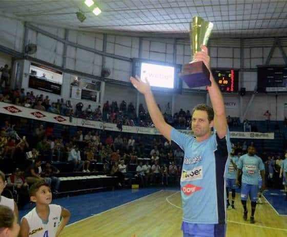 Bahía Basket reconocido por sus hinchas y por el Municipio