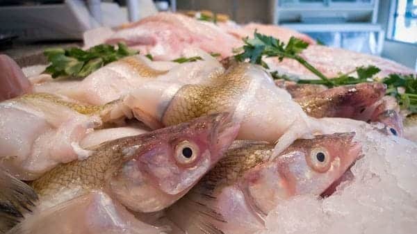 Comer pescado en Semana Santa: ¿Un lujo?