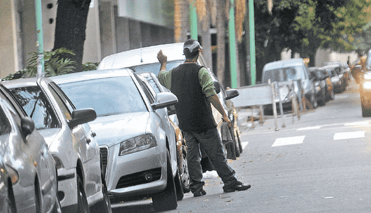 El Concejo debatirá nuevamente el trabajo de “trapitos” y “cuidacoches”