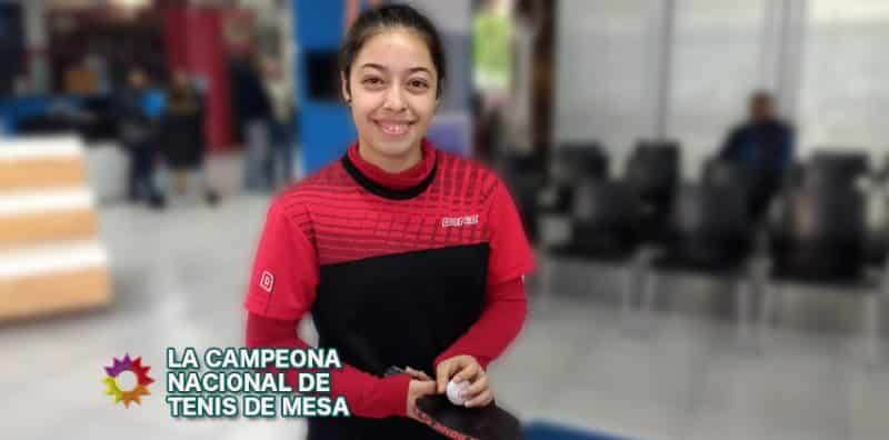 La campeona nacional de tenis de mesa