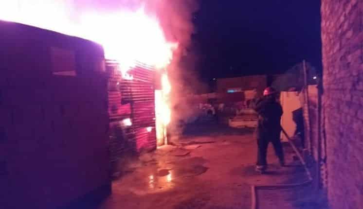 Importante incendio en Nicolás Pérez al 1600