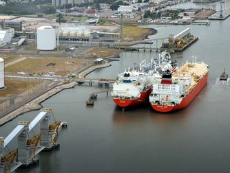 Permitirían al sector privado importar GNL