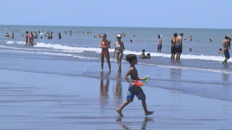 El verano se vive a pleno en Pehuen Có