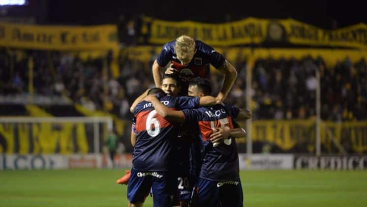 Olimpo fue goleado por Tigre en Bahía