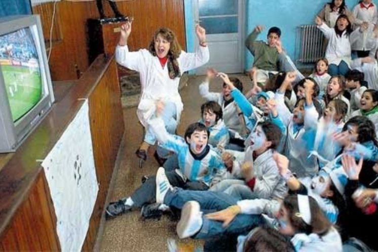 Los partidos de Argentina se podrán ver en la escuela