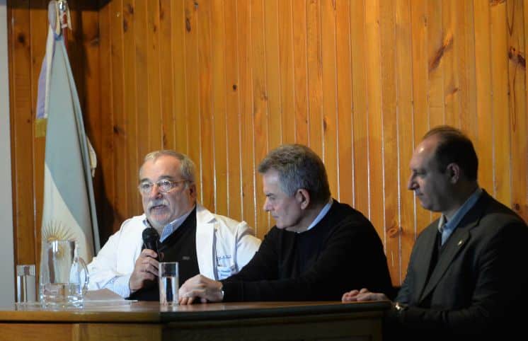 Carestía sigue como director del Hospital Municipal