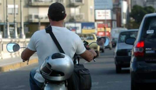 3 de cada 10 motociclistas no usan casco o lo hace mal