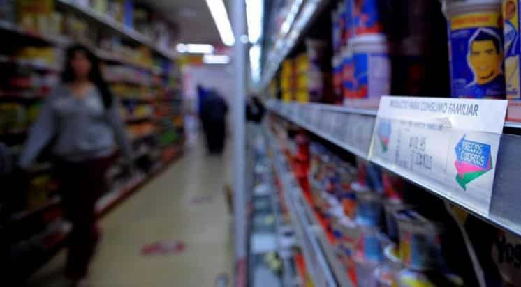 Ventas en súper cayeron 1,5% en junio: más uso de tarjetas de crédito y pedidos online