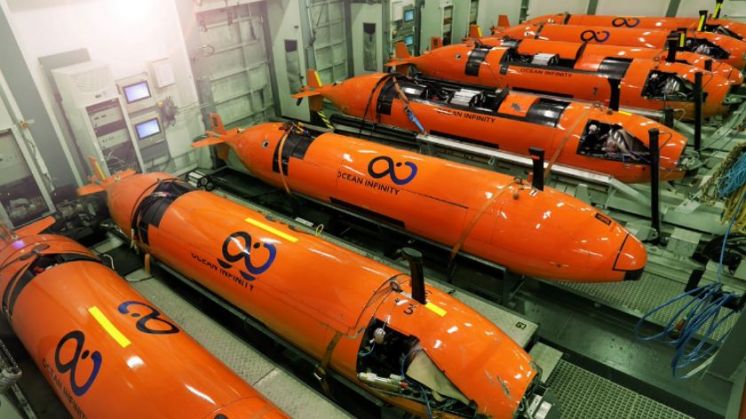 ARA San Juan: ya se sumergieron dos naves autonómas