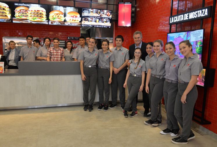 Abrió Mostaza, nuevo local gastronómico