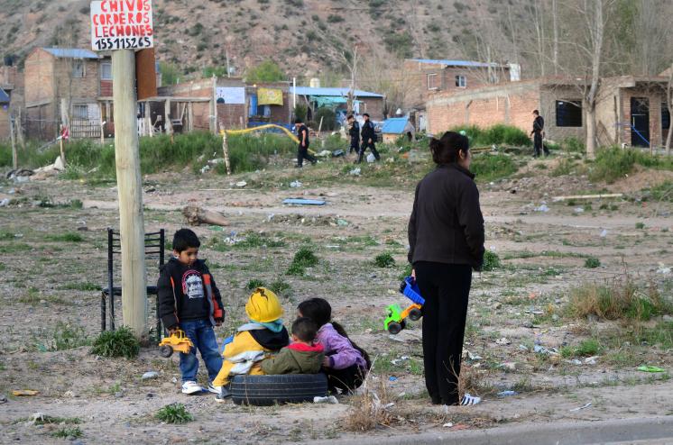 Más de cinco millones de chicos son pobres en la Argentina