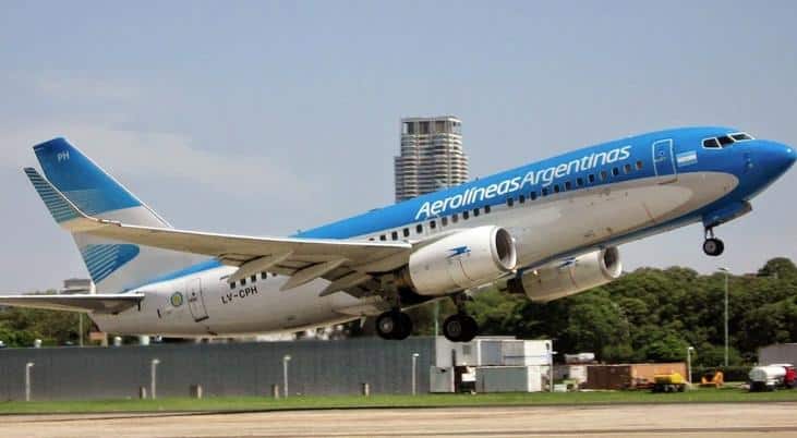 Jueves y viernes paro de pilotos de líneas aéreas