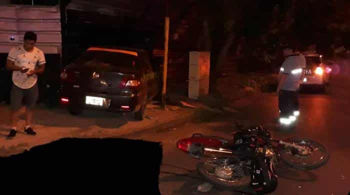 Un motociclista herido tras chocar contra un remis