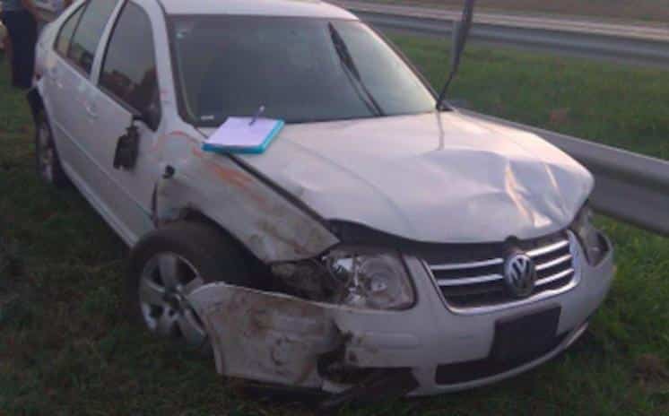 Robó una camioneta, chocó a siete autos y se quitó la vida con un cuchillo