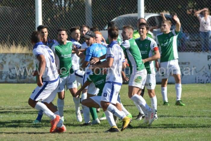 Una batalla campal en un partido de fútbol en Tornquist