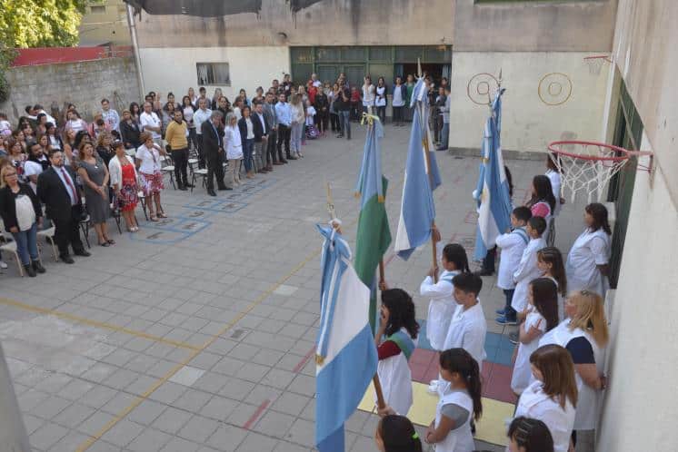 Arrancó el ciclo lectivo en algunas escuelas