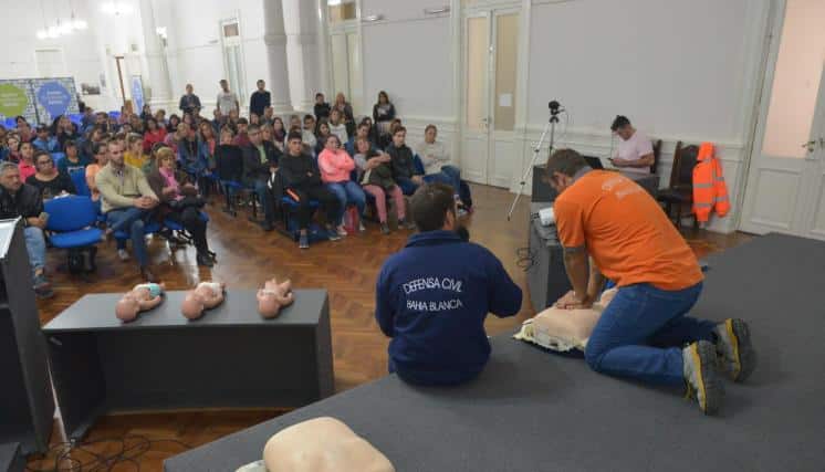 Capacitación de RCP y maniobras de reanimación cardipulmonar