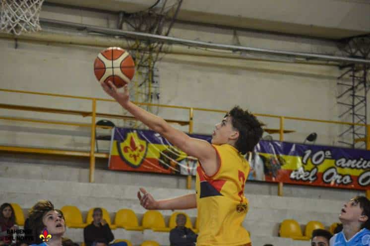 Un bahiense al campamento Jr NBA