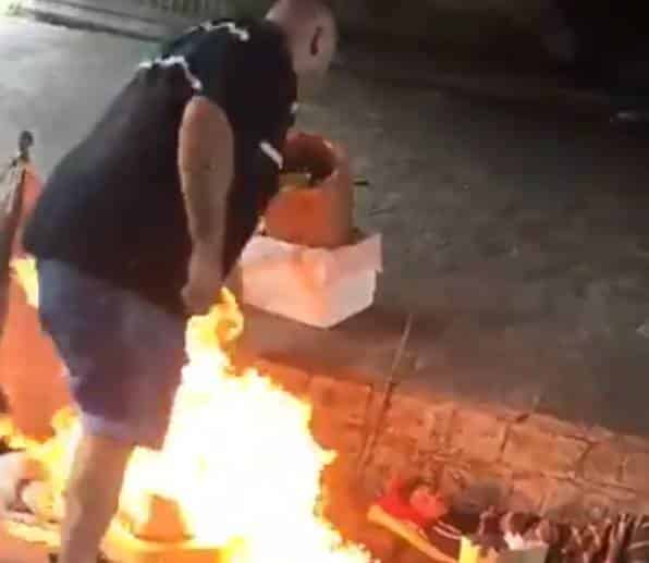 Prenden fuego a una persona en situación de calle y lo filman