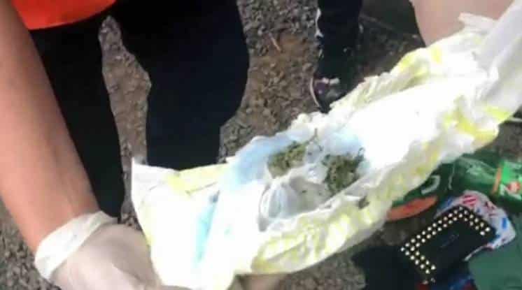 Una madre quiso entrar a la cancha con marihuana en el pañal de su bebé