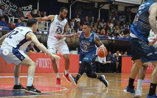 Bahía Basket ganó en Junín y clasificó a los playoffs