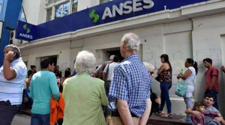 Las jubilaciones, pensiones y asignaciones por hijo aumentarán un 10,74%