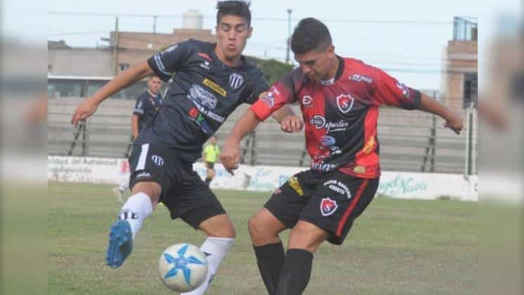 Sporting empató con Liniers 1 a 1 y sigue liderando