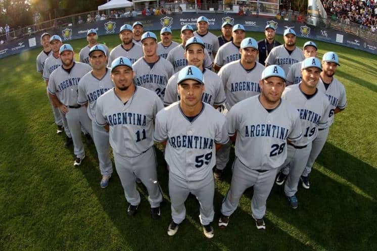 Argentina campeón mundial de sóftbol con dos bahienses