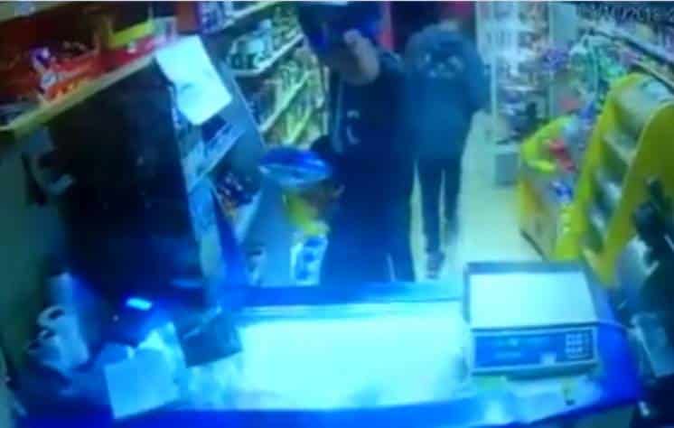 Robo y tiros en un kiosco: absolvieron a un acusado