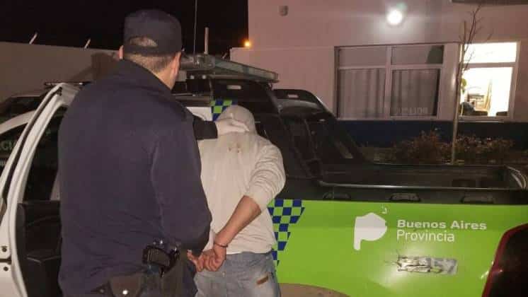 Apuñaló a un hombre en Zelarrayán al 3200 y fue detenido