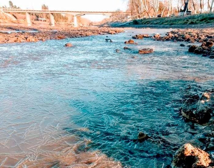 Se congeló el Rio Colorado