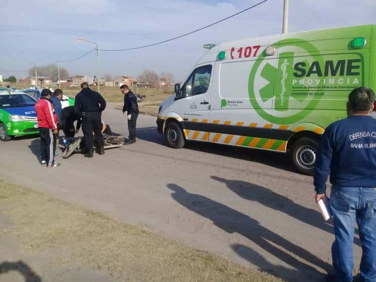 Chocaron dos motos y una mujer sufrió golpes en la cabeza