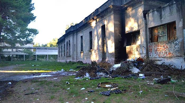Piden mejoras en las instalaciones abandonadas del viejo Hospital Penna