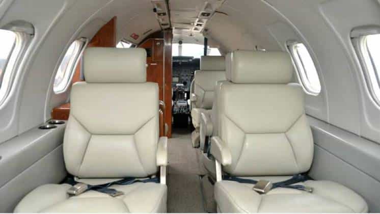 Subastan uno de los aviones de Lázaro Báez, a mitad de precio