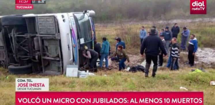 Volcó un micro con jubilados en Tucumán: al menos 13 muertos y 45 heridos
