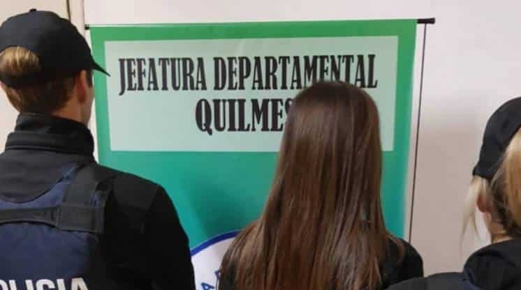 Un madre se sacaba selfies mientras abusaba de su hijo de 9 años