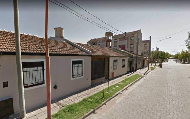 Le pusieron una bolsa en la cabeza a una anciana y la golpearon para robarle