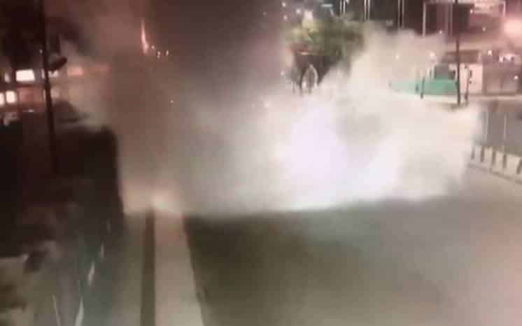 Escapaban de la Policía y tiraron una bomba en Constitución