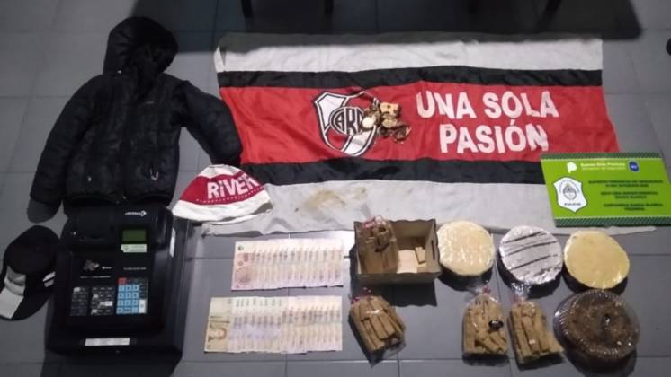 Festejaban el triunfo de River y robaron una panadería